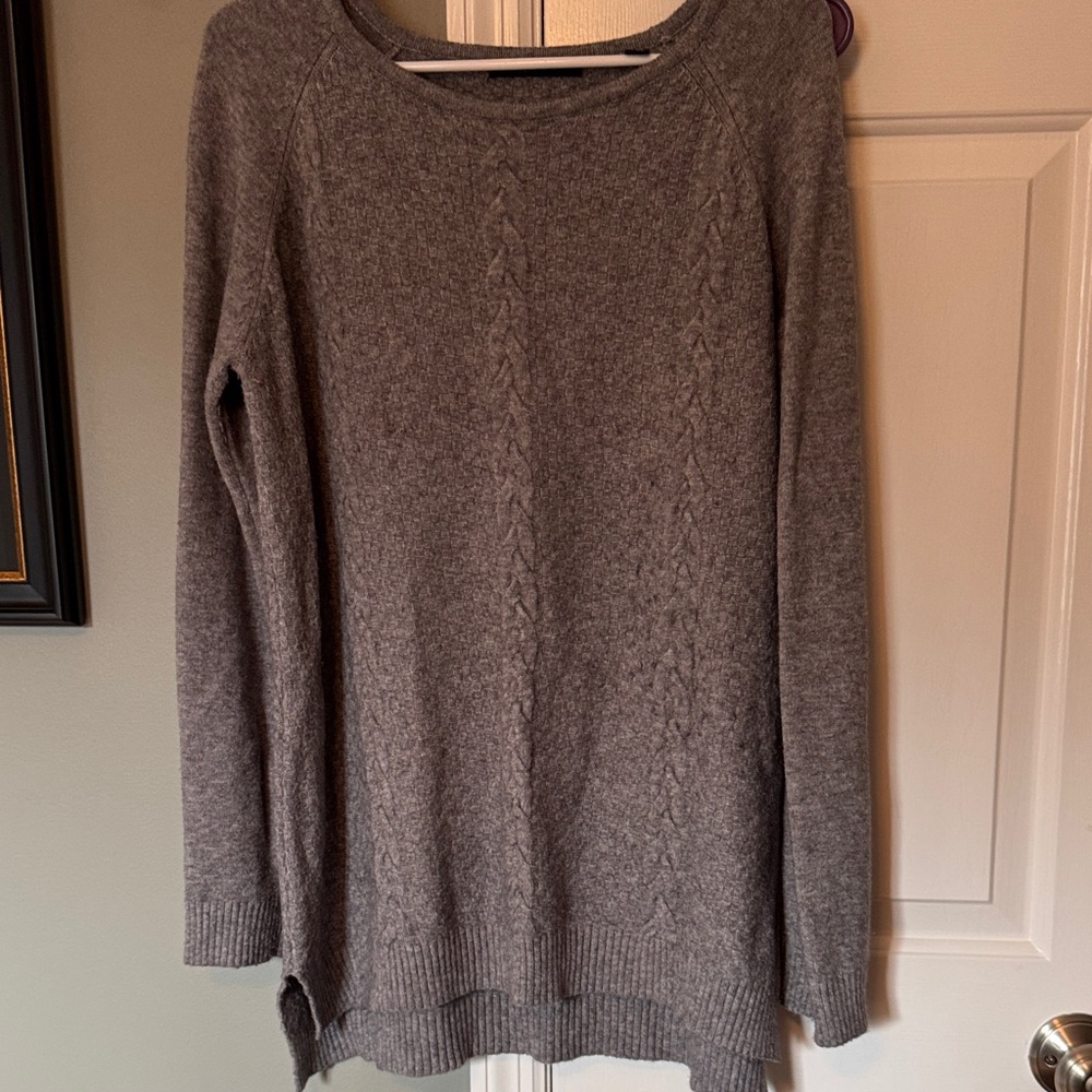 Cyrus Gray Cable-Detail Crewneck Sweater